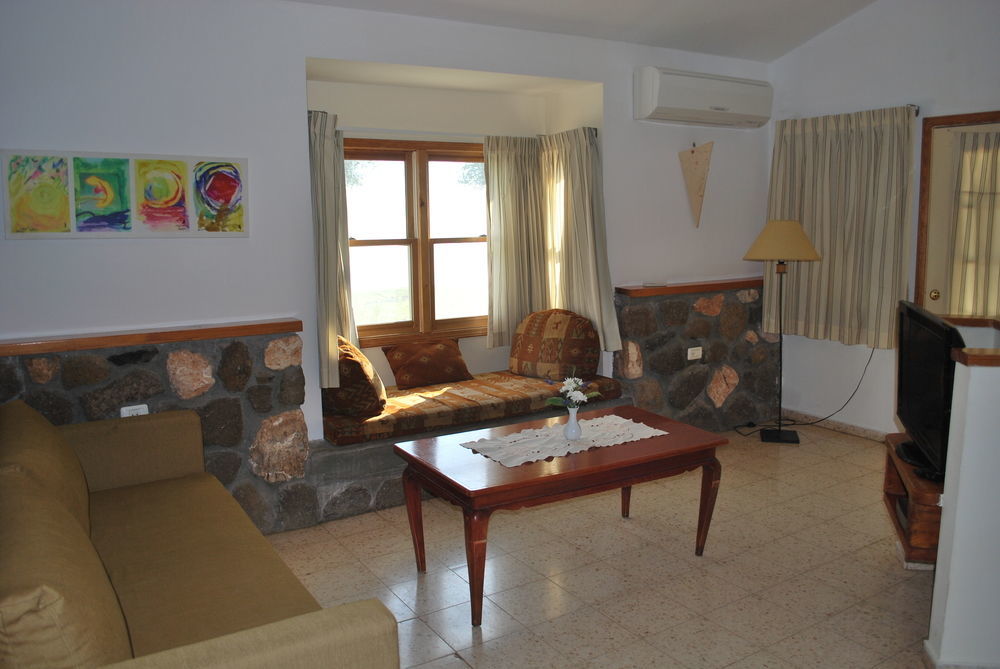 Vered Hagalil Holiday Village Hotel Chorazim Екстериор снимка